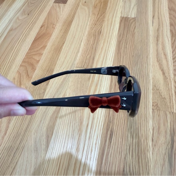 Gentle Monster Jennie Fish Tail Sunglasses - Picture 9 of 12